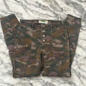 Anthropologie Skinny Camo Pants